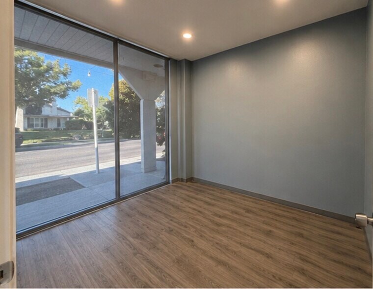 More Photos Of 20740-20750 Carrey Rd, Walnut Warehouse For Lease
