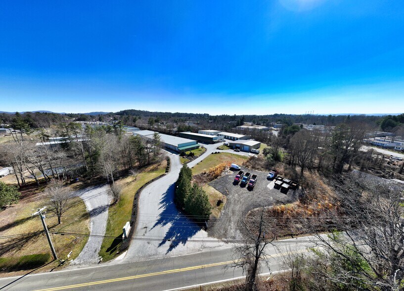 More Photos Of 1-18 Business Park Cir, Arden Light Distribution For Lease
