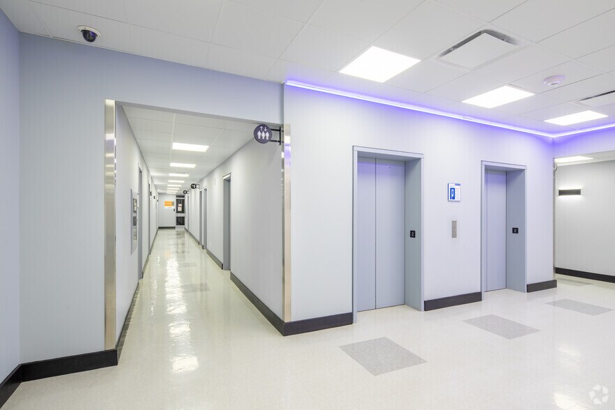 More Photos Of 2115 Finch Av W, Toronto Medical For Lease