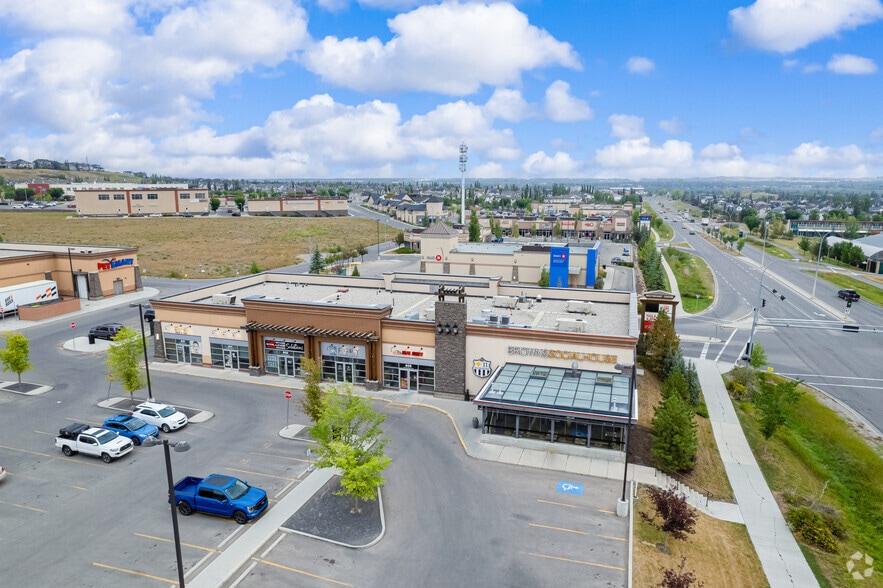 Primary Photo Of 200 Southridge Dr, Okotoks Restaurant For Lease