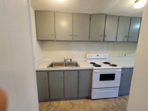 Primary Photo Of 5701-5707 Woodward St, Wayne Apartments For Sale