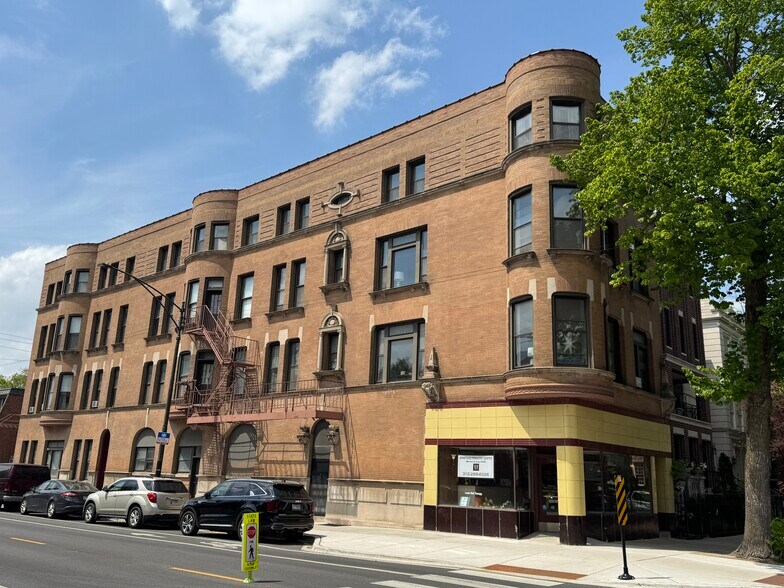 More Photos Of 530-540 W Armitage Ave, Chicago Apartments For Lease