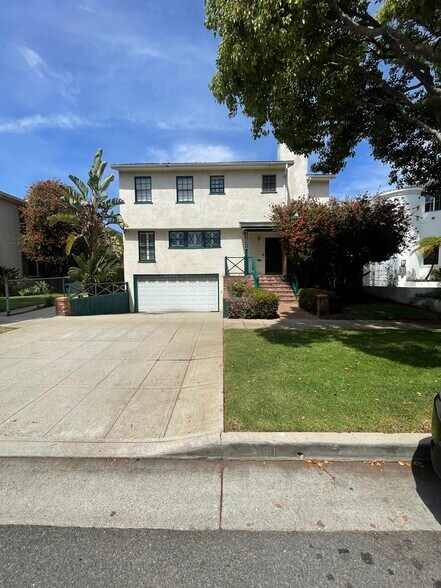 More Photos Of 1131 17th St, Santa Monica Apartments For Sale
