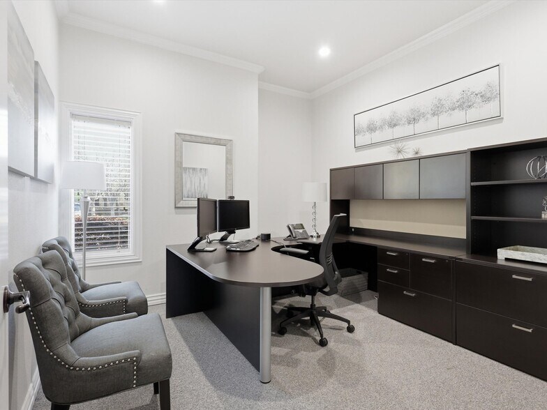 More Photos Of 101 Countryside Ct, Southlake Medical For Sale