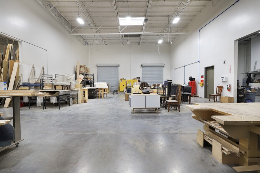 More Photos Of 5530 Rafael Rivera Way, Las Vegas Light Manufacturing For Sale