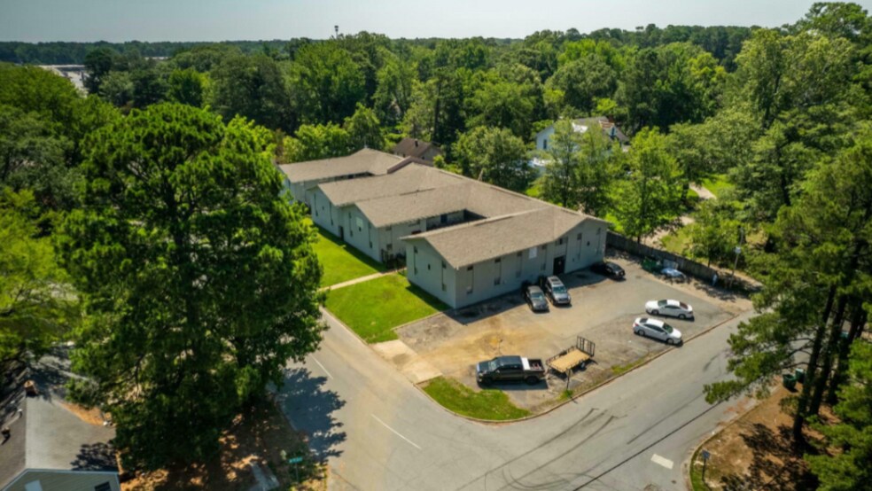 More Photos Of 818 W 28th Ave, Pine Bluff Apartments For Sale