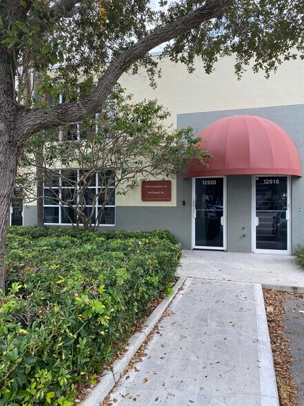 More Photos Of 12900-12940 SW 133rd Ct, Miami Office Residential For Lease