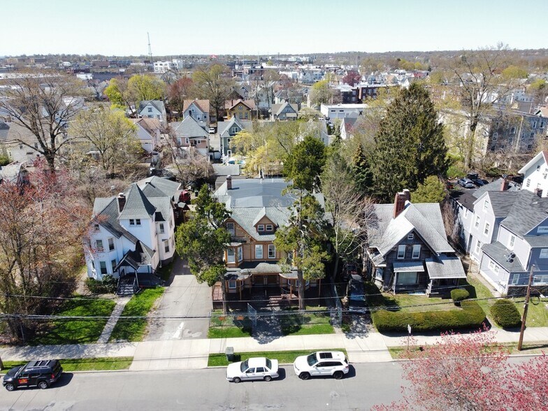 351 Clinton Ave, Bridgeport, CT 06605 Multifamily For Sale