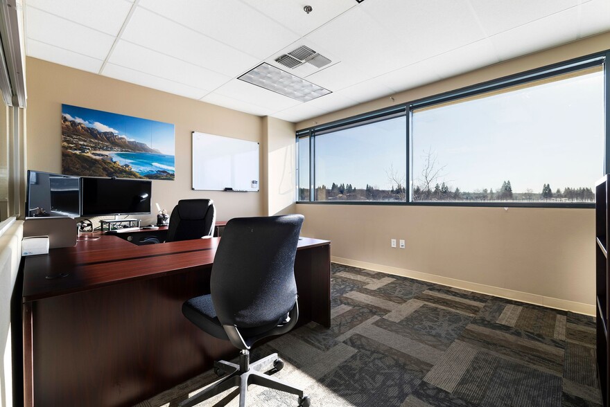 More Photos Of 2561 California Park Dr, Chico Office For Lease