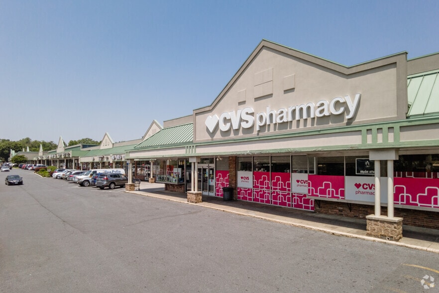 More Photos Of 2000-2230 Veirs Mill Rd, Rockville Unknown For Lease