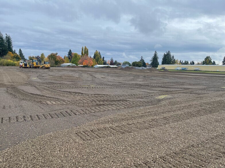 More Photos Of 1414 Commerce Way, Woodburn Industrial For Lease