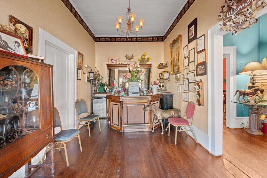 More Photos Of 607 Butts Mill Rd, Pine Mountain General Retail For Sale