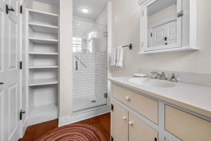 More Photos Of 31 Huntington Pl, Rochester Apartments For Sale