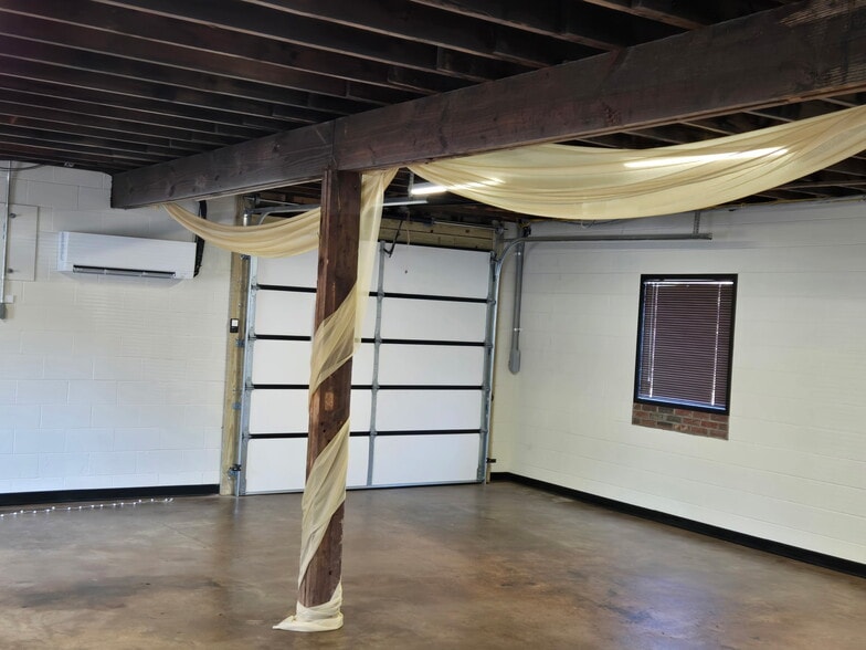 More Photos Of 1 E Woodrow Ave, Belmont Storefront Retail Office For Lease