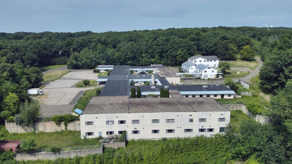 More Photos Of 50 Beach Rd, Wolcott Skilled Nursing Facility For Sale