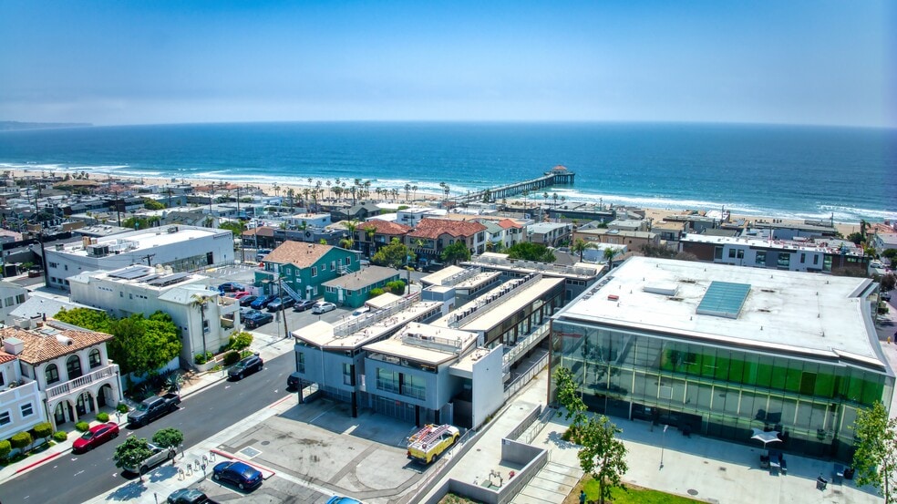 More Photos Of 1300 Highland Ave, Manhattan Beach General Retail For Sale