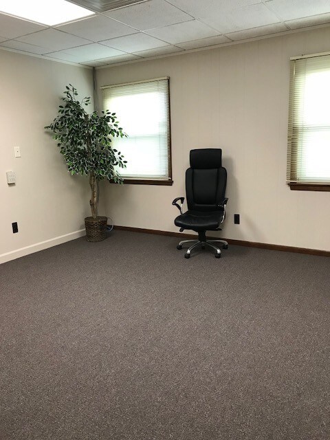 More Photos Of 11-15 River Rd, Fair Lawn Medical For Lease