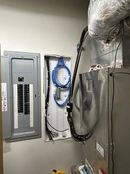 More Photos Of 28 N Lexington Ave, Asheville Storefront Retail Residential For Sale