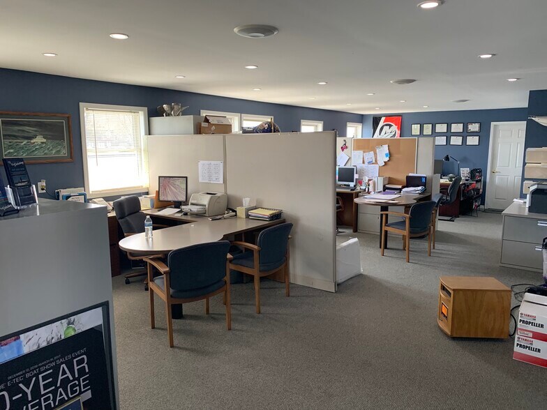 More Photos Of 30200 N River Rd, Harrison Township Marina For Sale