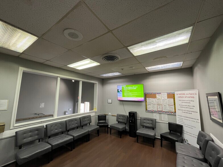 More Photos Of 2400 NW 24th St, Fort Worth Office For Sale