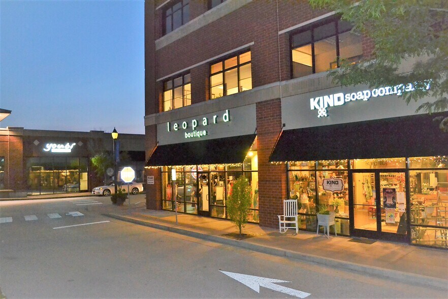 More Photos Of 20 Allen Ave, Webster Groves Office For Lease