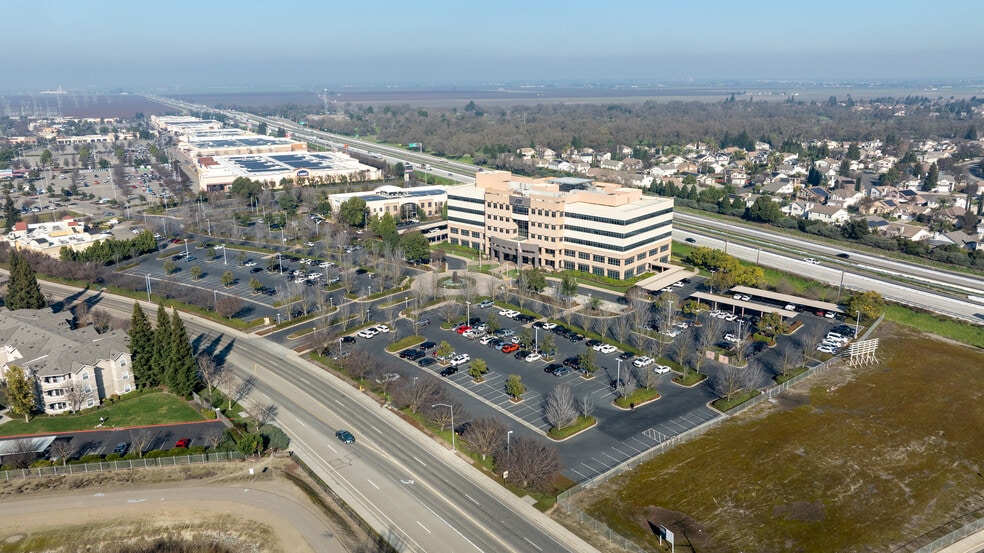 More Photos Of 10100 Trinity Pky, Stockton Office For Sale