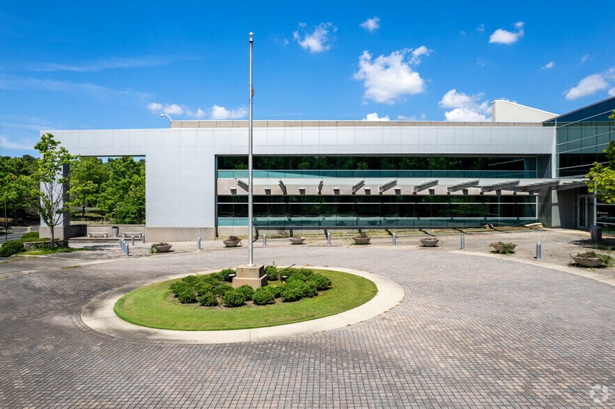 More Photos Of 201 Milan Pky, Birmingham Office For Sale