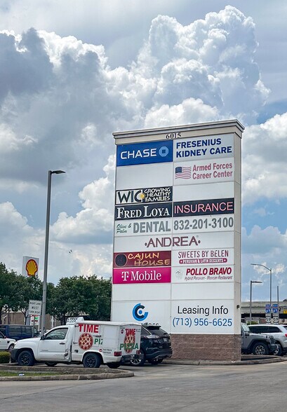 More Photos Of 6015 Hillcroft Ave, Houston Unknown For Lease