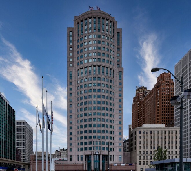 More Photos Of 150 W Jefferson Ave, Detroit Office For Lease