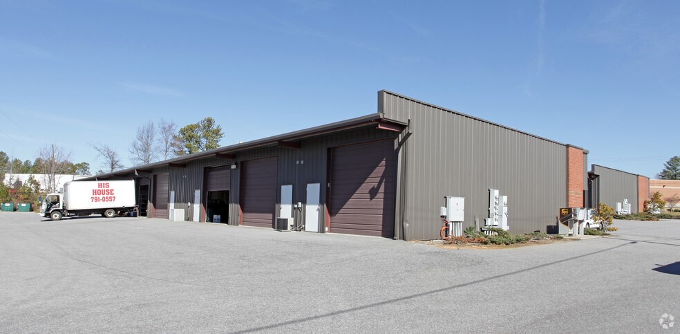 More Photos Of 3545 Dreher Shoals Rd, Irmo Showroom For Lease
