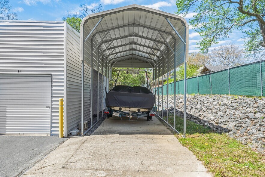 More Photos Of 130 Oakland Hill Dr, Etowah Warehouse For Sale