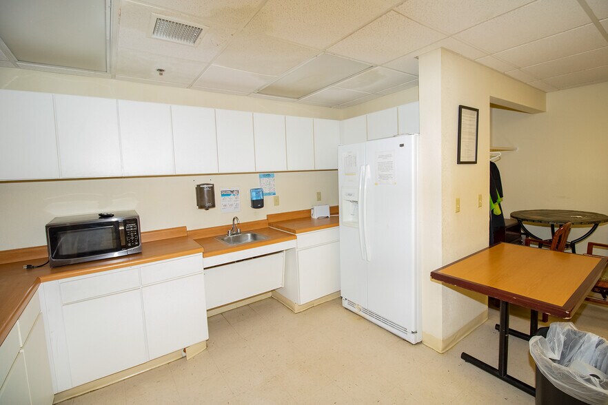 More Photos Of 224 E Central Ave, Andover Rehabilitation Center For Sale