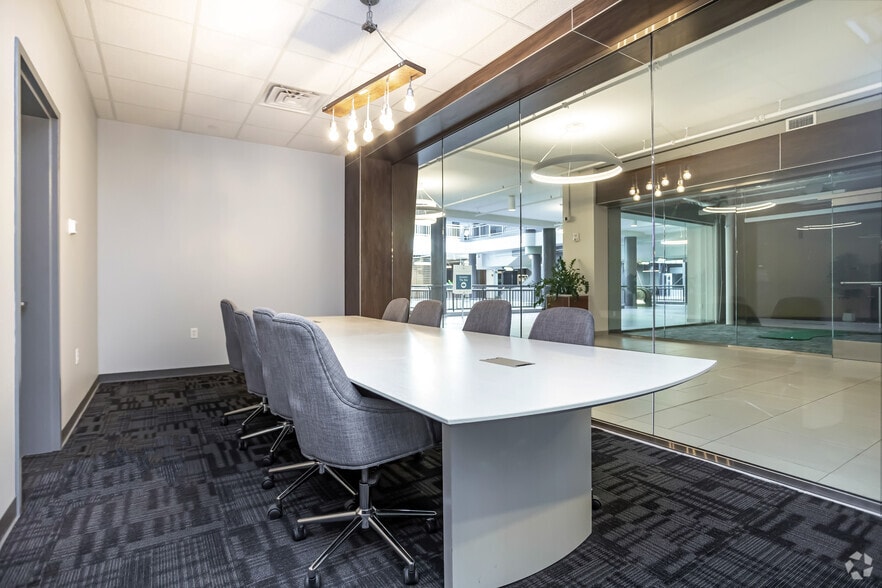 More Photos Of 260 E Main St, Rochester Medical For Lease