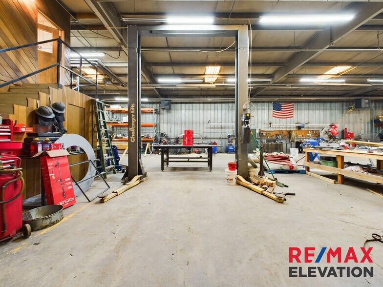 More Photos Of 699 Lane 9, Powell Industrial For Sale