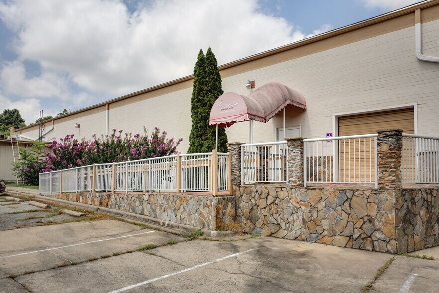 More Photos Of 1325 S Eugene St, Greensboro Warehouse For Sale
