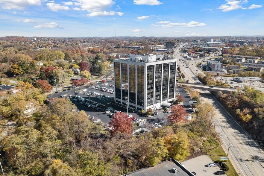 More Photos Of 3824 Northern Pike, Monroeville Medical For Sale