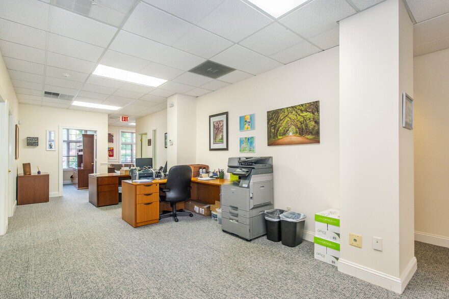 More Photos Of 372 Route 22 West, White House Station Office For Lease