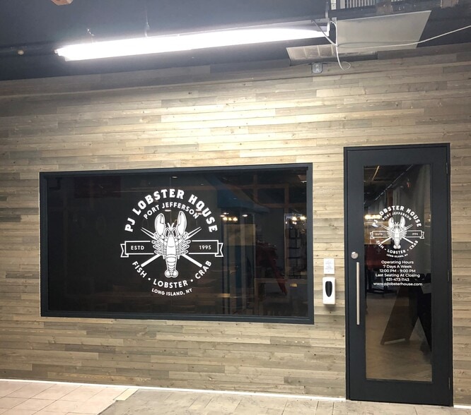 More Photos Of 134 Main St, Port Jefferson Restaurant For Sale