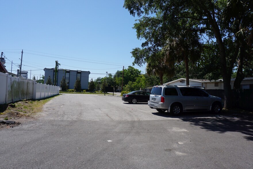 More Photos Of 3021 W Waters Ave, Tampa Restaurant For Sale