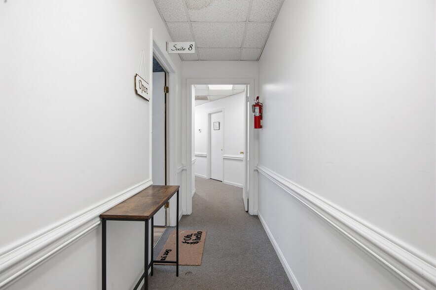 More Photos Of 411 Western Blvd, Jacksonville Office For Sale