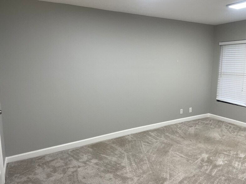 More Photos Of 7303 Blanco Rd, San Antonio Office For Lease