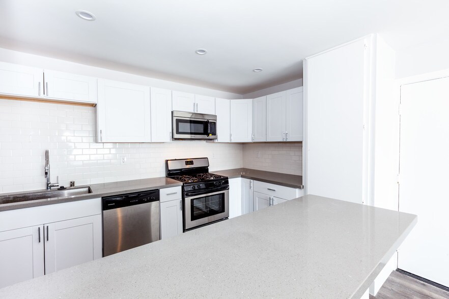 More Photos Of 3232 W Avenue 32, Los Angeles Apartments For Sale