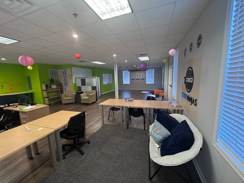 More Photos Of 3142 Golf Ridge Blvd, Douglasville Office For Lease