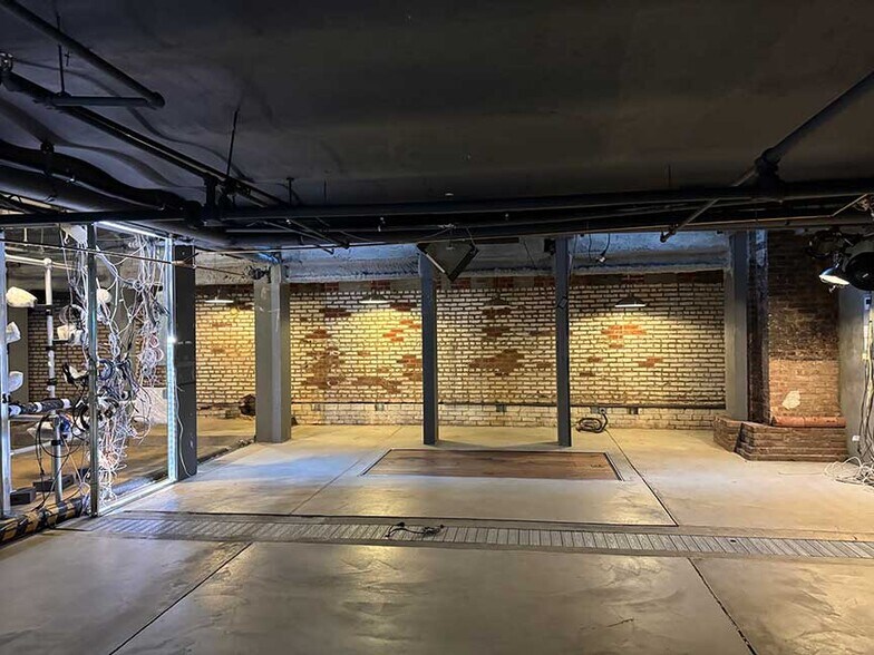 More Photos Of 45 Lispenard St, New York Apartments For Sale