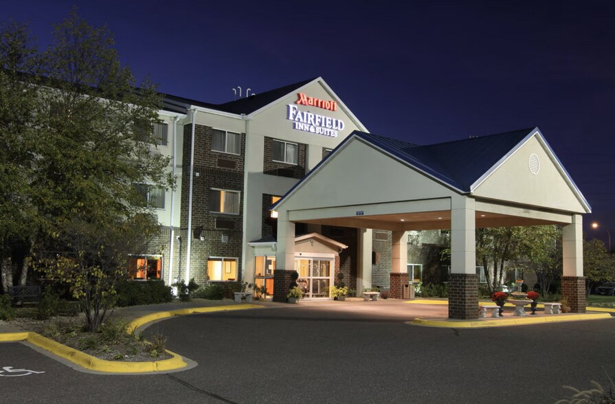 More Photos Of 3045 Centre Pointe Dr N, Roseville Hotel For Sale