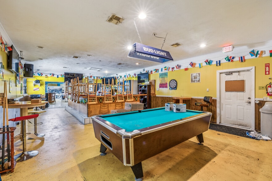 More Photos Of 16905 US Highway 27, Lake Wales Hotel For Sale