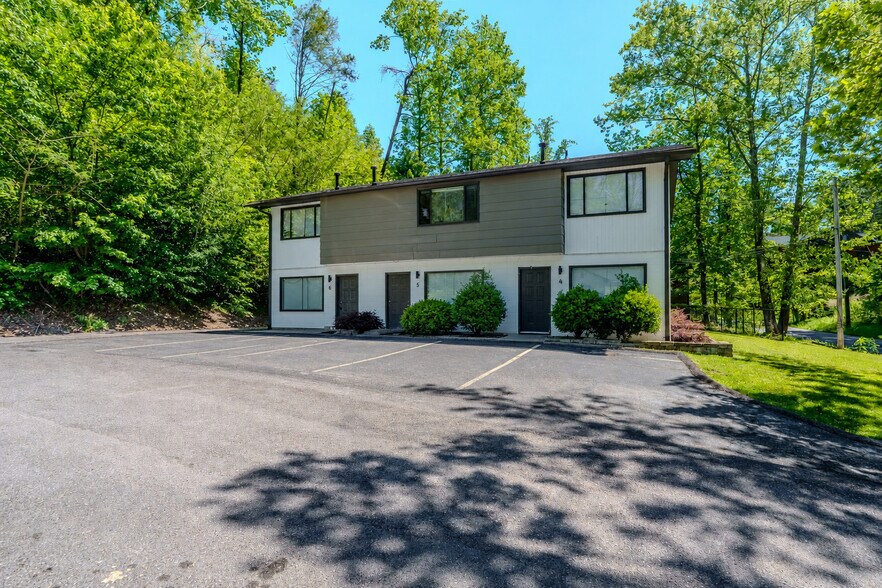 Primary Photo Of 445 Dudley Creek Rd, Gatlinburg Apartments For Sale