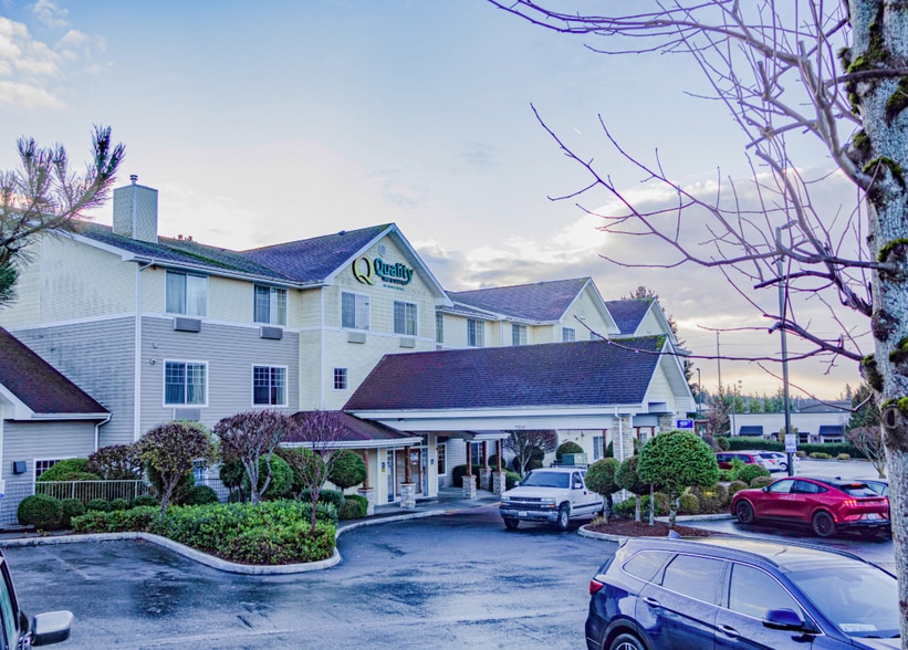 More Photos Of 1400 S 348th St, Federal Way Hotel For Sale