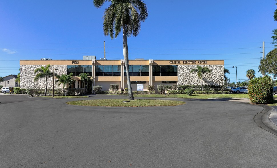 Primary Photo Of 1620 Medical Ln, Fort Myers Medical For Lease