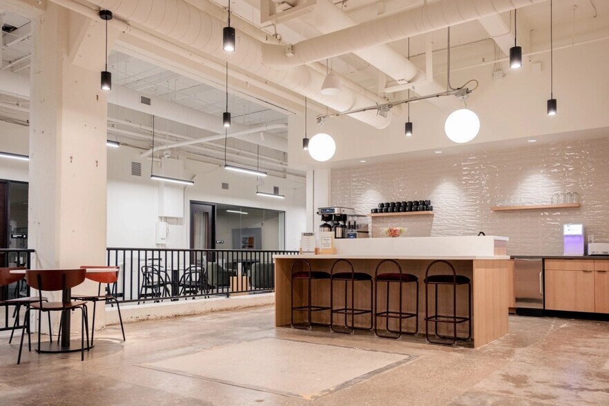 More Photos Of 1060 N Capitol Ave, Indianapolis Coworking Space